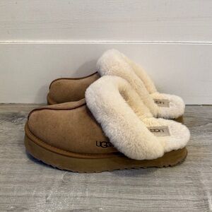 UGG Disquette Platform Slippers in Chestnut